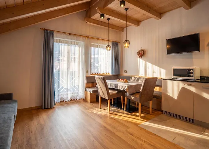 Apartments Lasteis La Villa 